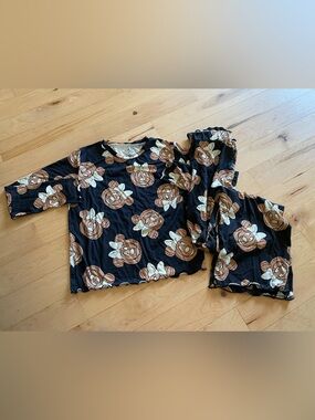 Made by Molly: Minnie Mouse Pumpkin Print Pajama Set - Cozy Seasonal Sleepwear